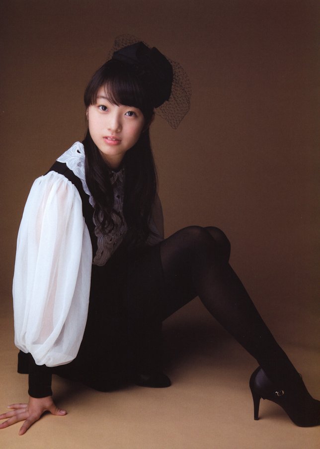 Aikawa%20Maho,%20Magazine-525161.jpg