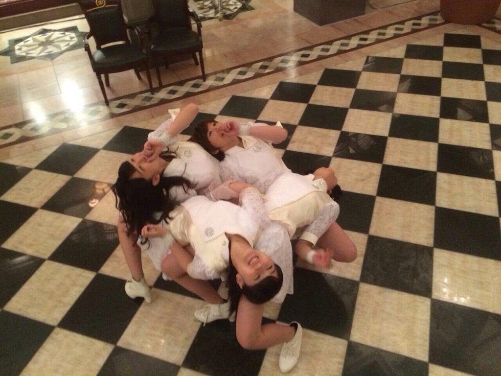 Katsuta%20Rina,%20Nakanishi%20Kana,%20Ta