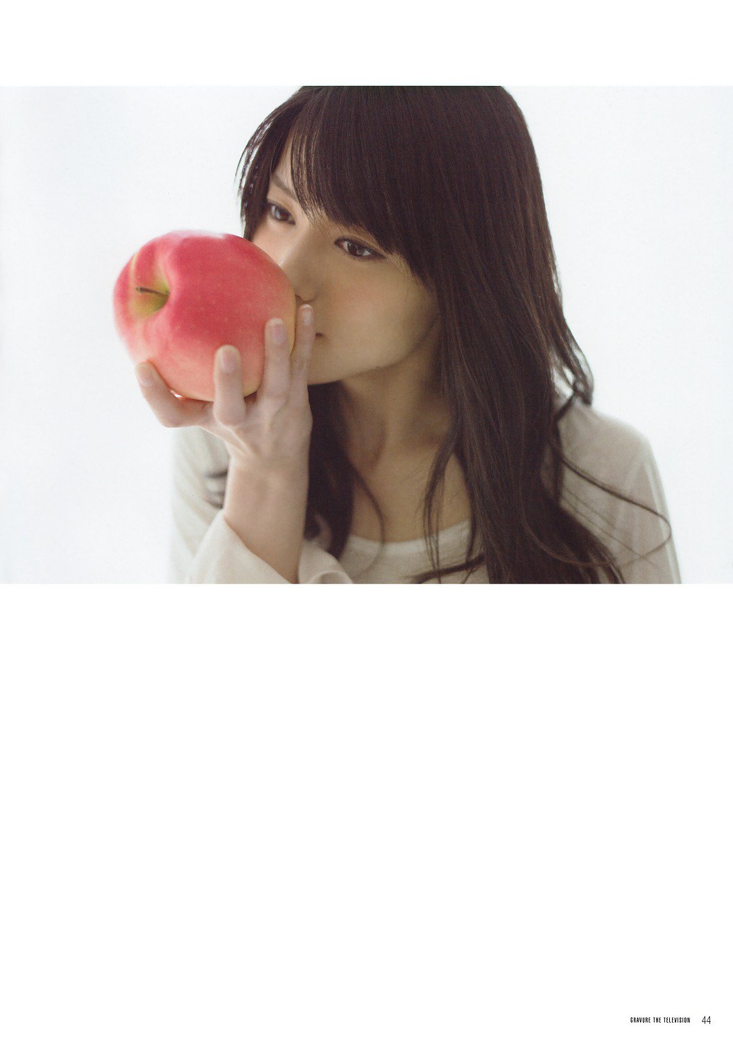 Magazine,%20Yajima%20Maimi-536352.jpg