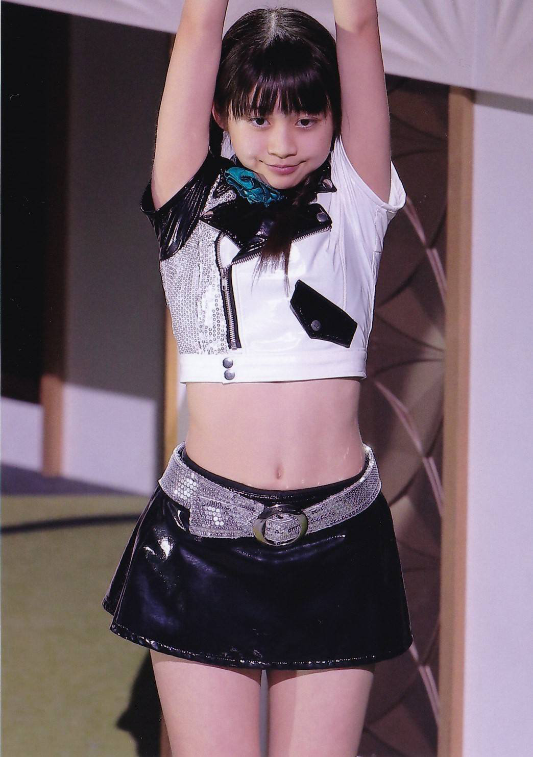 FȃWjAACh摜72 	YouTube>1{ ->摜>1319 