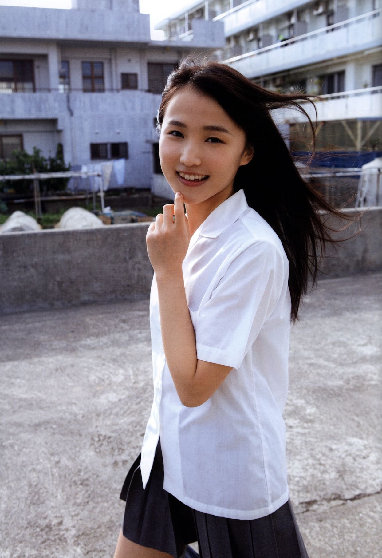 Photobook,%20Sayashi%20Riho-537623.jpg