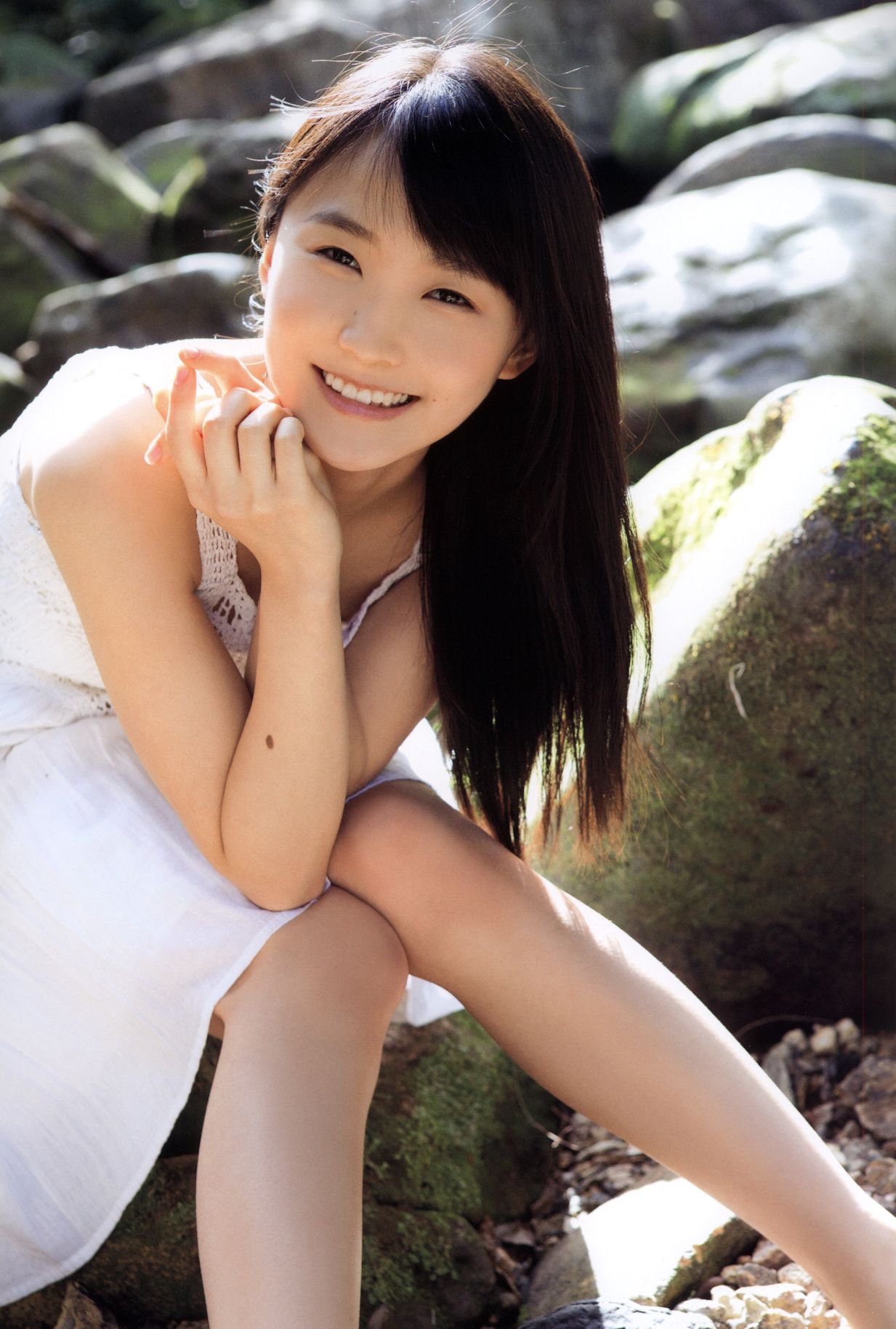 Photobook,%20Sayashi%20Riho-537630.jpg