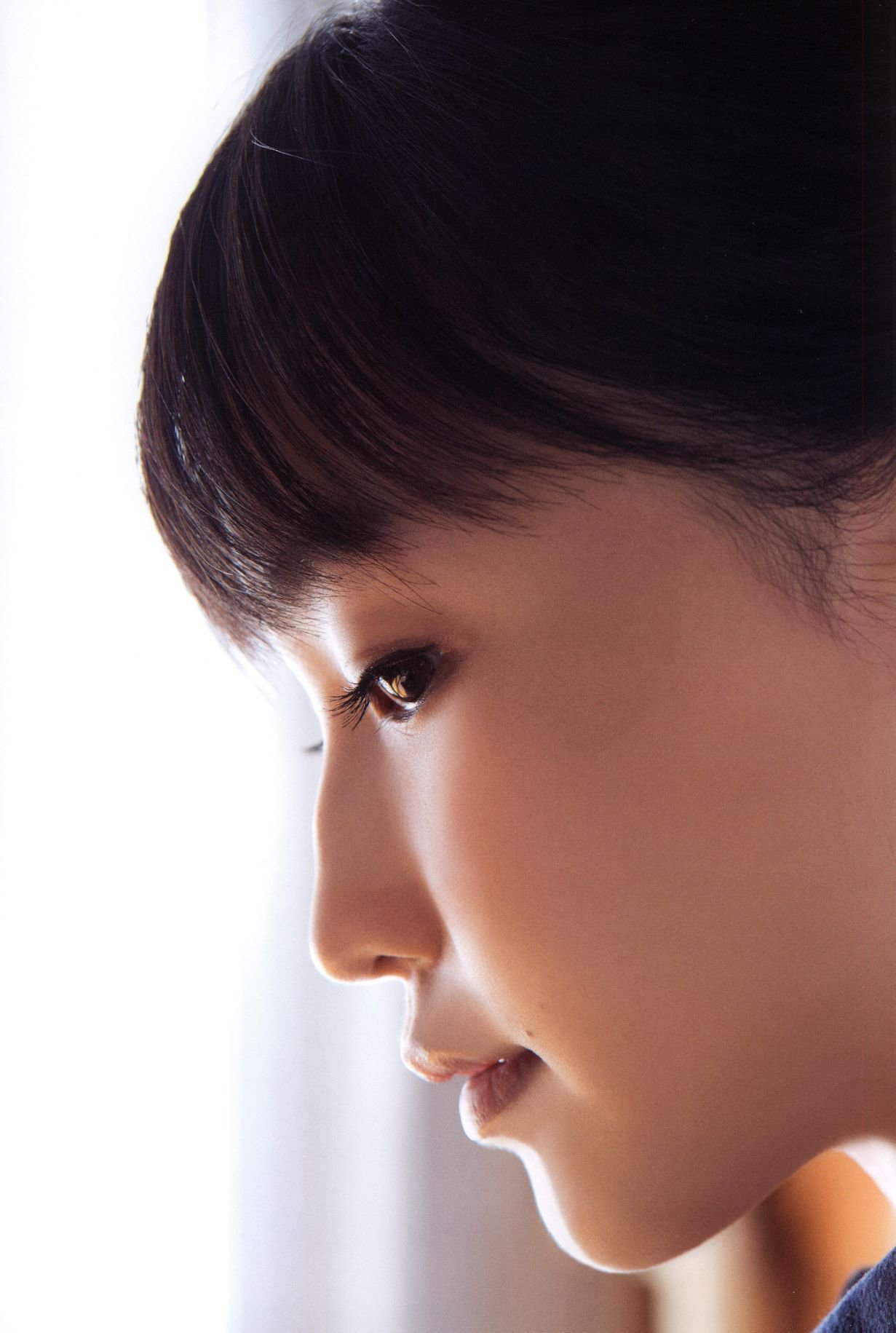 Photobook,%20Sayashi%20Riho-537633.jpg