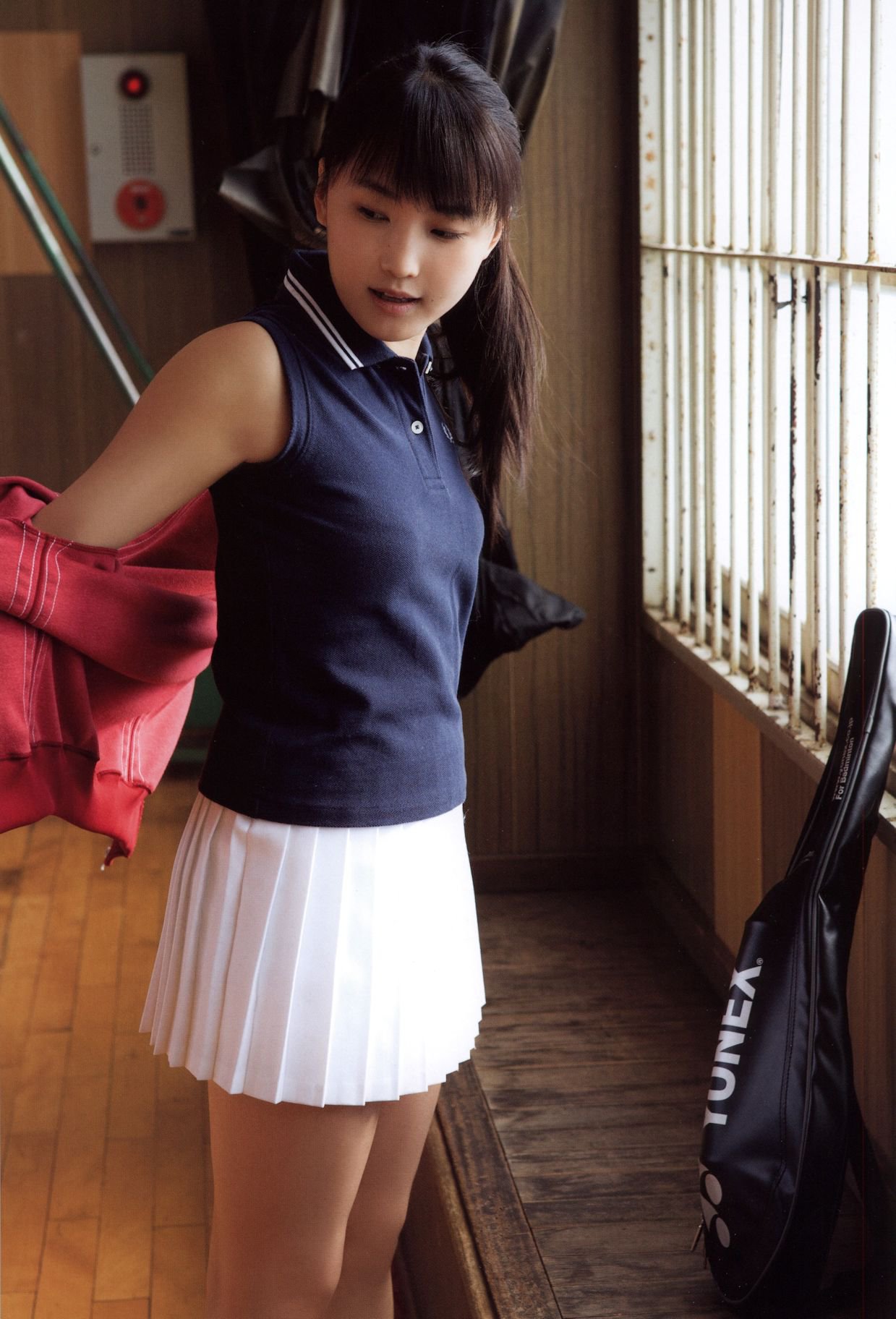 Photobook,%20Sayashi%20Riho-537636.jpg