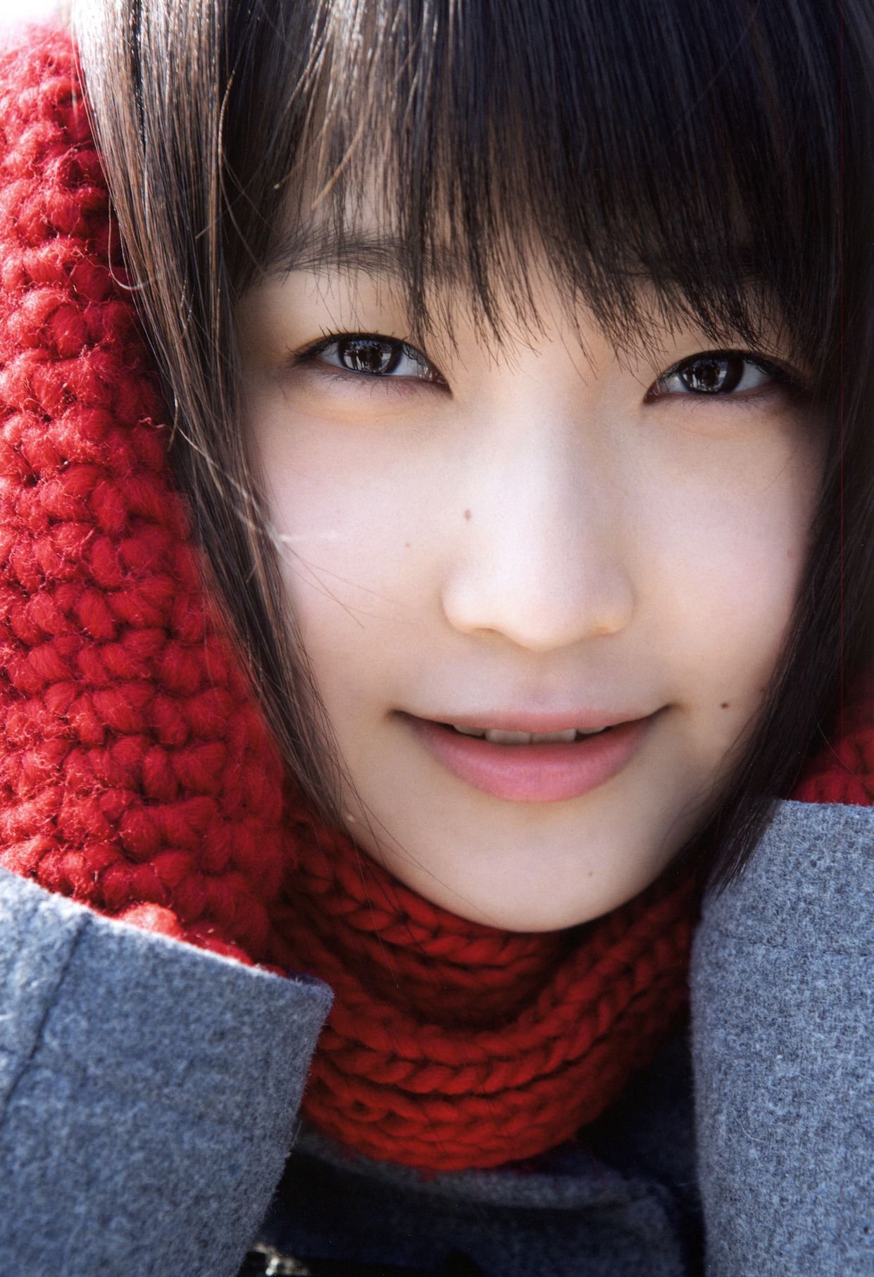 Photobook,%20Sayashi%20Riho-537640.jpg