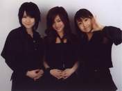 Niigaki Risa,
Mitsui Aika,
"Qian Lin, Linlin",