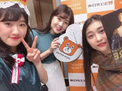 Kawamura Ayano,
Nakanishi Kana,
Wada Ayaka,