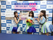 Haga Akane,
Ishida Ayumi,
Nonaka Miki,