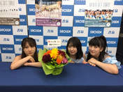 Haga Akane,
Ishida Ayumi,
Nonaka Miki,