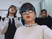 Funaki Musubu,
Kasahara Momona,
Sasaki Rikako,