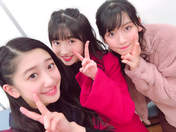 Akiyama Mao,
Ono Mizuho,
Yanagawa Nanami,