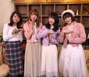 Kanazawa Tomoko,
Miyamoto Karin,
Yanagawa Nanami,