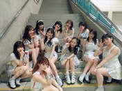 Fukumura Mizuki,
Haga Akane,
Ikuta Erina,
Ishida Ayumi,
Kaga Kaede,
Makino Maria,
Morito Chisaki,
Morning Musume,
Nonaka Miki,
Oda Sakura,
Sato Masaki,
Yokoyama Reina,