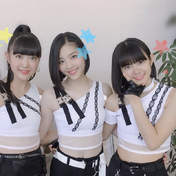 Eguchi Saya,
Ichioka Reina,
Yamazaki Yuhane,