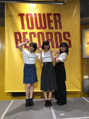 Nishida Shiori,
Takase Kurumi,
Yamazaki Yuhane,