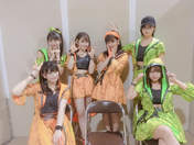 Haga Akane,
Kaga Kaede,
Makino Maria,
Morito Chisaki,
Nonaka Miki,
Yokoyama Reina,