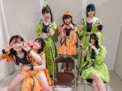 Haga Akane,
Kaga Kaede,
Makino Maria,
Morito Chisaki,
Nonaka Miki,
Yokoyama Reina,