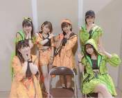 Haga Akane,
Kaga Kaede,
Makino Maria,
Morito Chisaki,
Nonaka Miki,
Yokoyama Reina,