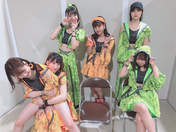 Haga Akane,
Kaga Kaede,
Makino Maria,
Morito Chisaki,
Nonaka Miki,
Yokoyama Reina,