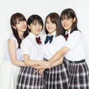 Country Girls,
Funaki Musubu,
Morito Chisaki,
Ozeki Mai,
Yamaki Risa,