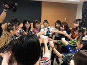 Fukumura Mizuki,
Haga Akane,
Ikuta Erina,
Ishida Ayumi,
Kaga Kaede,
Kitagawa Rio,
Makino Maria,
Morito Chisaki,
Morning Musume,
Nonaka Miki,
Oda Sakura,
Okamura Homare,
Sato Masaki,
Yamazaki Mei,
Yokoyama Reina,
