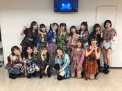 Fukumura Mizuki,
Haga Akane,
Ikuta Erina,
Ishida Ayumi,
Kaga Kaede,
Kitagawa Rio,
Makino Maria,
Morito Chisaki,
Morning Musume,
Nonaka Miki,
Oda Sakura,
Okamura Homare,
Sato Masaki,
Yamazaki Mei,
Yokoyama Reina,