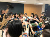 Fukumura Mizuki,
Haga Akane,
Ikuta Erina,
Ishida Ayumi,
Kaga Kaede,
Kitagawa Rio,
Makino Maria,
Morito Chisaki,
Morning Musume,
Nonaka Miki,
Oda Sakura,
Okamura Homare,
Sato Masaki,
Yamazaki Mei,
Yokoyama Reina,