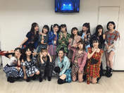 Fukumura Mizuki,
Haga Akane,
Ikuta Erina,
Ishida Ayumi,
Kaga Kaede,
Kitagawa Rio,
Makino Maria,
Morito Chisaki,
Morning Musume,
Nonaka Miki,
Oda Sakura,
Okamura Homare,
Sato Masaki,
Yamazaki Mei,
Yokoyama Reina,