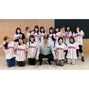 Fukumura Mizuki,
Haga Akane,
Ikuta Erina,
Ishida Ayumi,
Kaga Kaede,
Kitagawa Rio,
Makino Maria,
Morito Chisaki,
Morning Musume,
Nonaka Miki,
Oda Sakura,
Okamura Homare,
Sato Masaki,
Yamazaki Mei,
Yokoyama Reina,