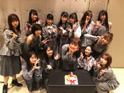 Fukumura Mizuki,
Haga Akane,
Ikuta Erina,
Ishida Ayumi,
Kaga Kaede,
Kitagawa Rio,
Makino Maria,
Morito Chisaki,
Morning Musume,
Nonaka Miki,
Oda Sakura,
Okamura Homare,
Sato Masaki,
Yamazaki Mei,
Yokoyama Reina,