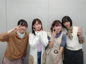 Kawamura Ayano,
Maeda Kokoro,
Nonaka Miki,
Ogata Risa,