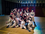 Fukumura Mizuki,
Haga Akane,
Ikuta Erina,
Ishida Ayumi,
Kaga Kaede,
Kitagawa Rio,
Makino Maria,
Morito Chisaki,
Morning Musume,
Nonaka Miki,
Oda Sakura,
Okamura Homare,
Sato Masaki,
Yamazaki Mei,
Yokoyama Reina,