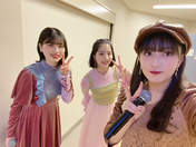 Haga Akane,
Ichioka Reina,
Kobayashi Honoka,