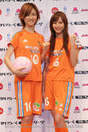 
Fujimoto Miki,


Yoshizawa Hitomi,


Gatas Brilhantes H.P.,

