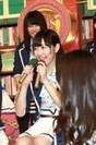 
Watanabe Mayu,


Yokoyama Yui,

