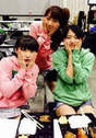 
blog,


Ishida Ayumi,


Kudo Haruka,


Suzuki Airi,

