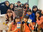 
ANGERME,


Funaki Musubu,


Hashisako Rin,


Ise Reira,


Kamikokuryou Moe,


Kasahara Momona,


Kawamura Ayano,


Murota Mizuki,


Oota Haruka,


Sasaki Rikako,


Takeuchi Akari,

