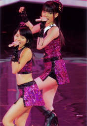 
Michishige Sayumi,


Mitsui Aika,

