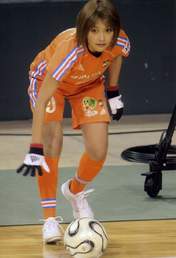 
Ishikawa Rika,


Gatas Brilhantes H.P.,

