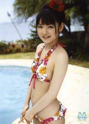 
Michishige Sayumi,

