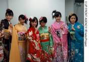 
Yajima Maimi,


Arihara Kanna,


Suzuki Airi,


Hagiwara Mai,


Okai Chisato,


Nakajima Saki,

