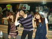 Tanaka Reina,
Kamei Eri,