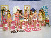 
Morning Musume,


Niigaki Risa,


Michishige Sayumi,


Tanaka Reina,


Kusumi Koharu,


Kamei Eri,


Mitsui Aika,


"Li Chun, Junjun",


"Qian Lin, Linlin",


Haromoni,


Takahashi Ai,

