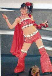 
Kusumi Koharu,

