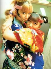 
Tsuji Nozomi,


Yoshizawa Hitomi,

