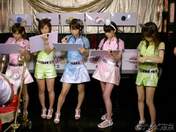 
Niigaki Risa,


Michishige Sayumi,


Tanaka Reina,


Kamei Eri,


Haromoni,


Takahashi Ai,

