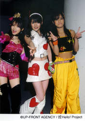 
Michishige Sayumi,


Tanaka Reina,


Kamei Eri,

