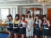 
Niigaki Risa,


Michishige Sayumi,


Tanaka Reina,


Kamei Eri,


Haromoni,


Takahashi Ai,

