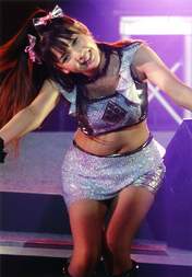 
Michishige Sayumi,

