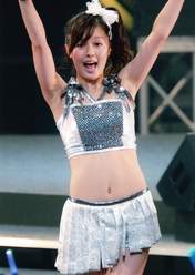 
Kusumi Koharu,

